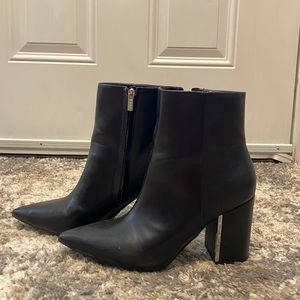 Calvin Klein Womens Boots